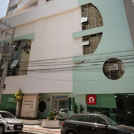 Amplo Apartamento De 3 Quartos No Centro De Balneario Camboriu N1859 Apartment Luaran gambar