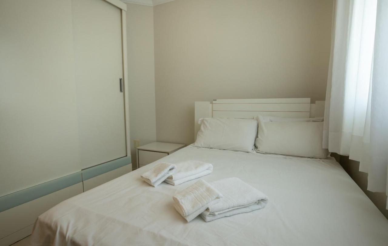 Amplo Apartamento De 3 Quartos No Centro De Balneario Camboriu N1859 Apartment Luaran gambar