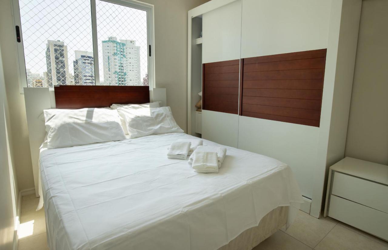 Amplo Apartamento De 3 Quartos No Centro De Balneario Camboriu N1859 Apartment Luaran gambar
